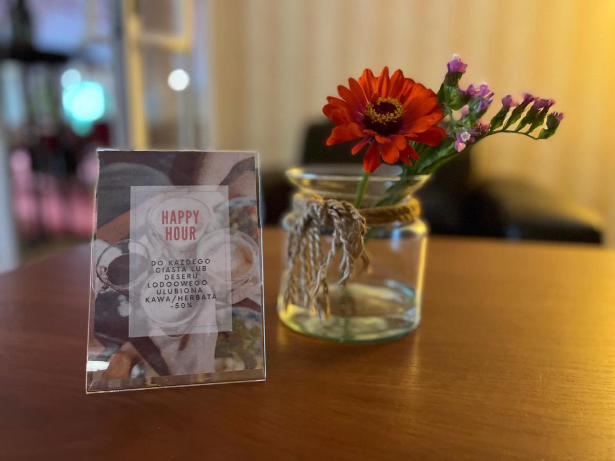 Hotel Albatros Serwy Екстериор снимка