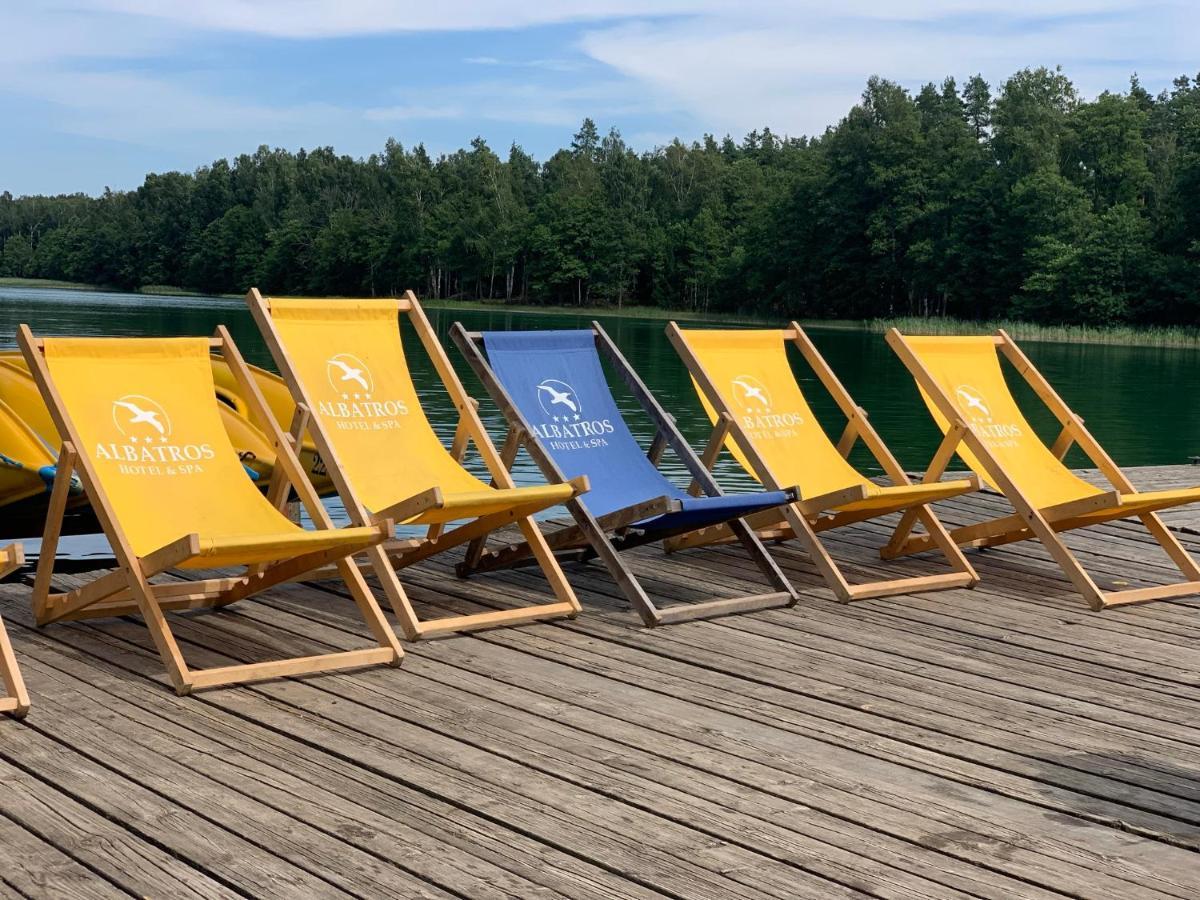 Hotel Albatros Serwy Екстериор снимка