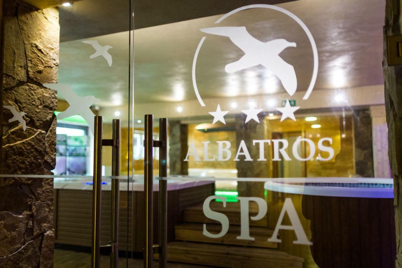 Hotel Albatros Serwy Екстериор снимка