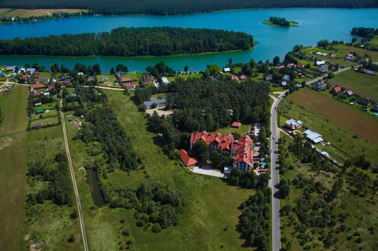 Hotel Albatros Serwy Екстериор снимка